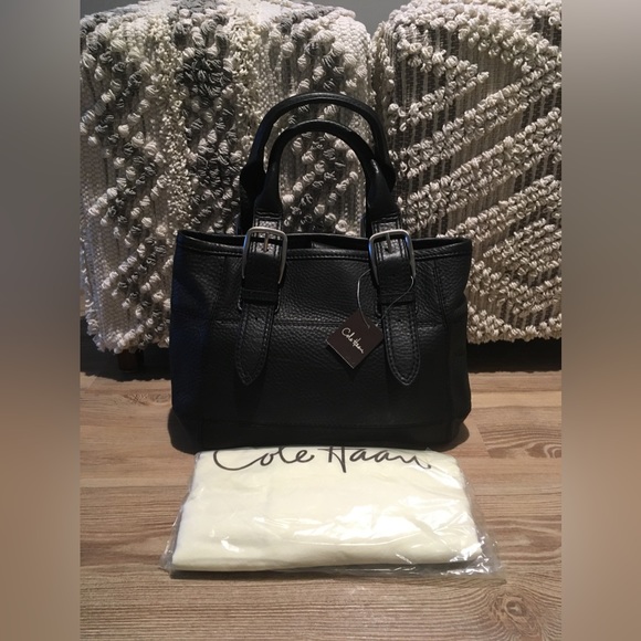 🎀 COLE HAAN Black PEBBLED LEATHER TOTE BAG (NWT) - Picture 4 of 16